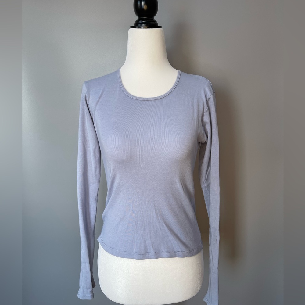 Brandy, Melville, baby, blue, long sleeve excellent condition, hardly ever worn